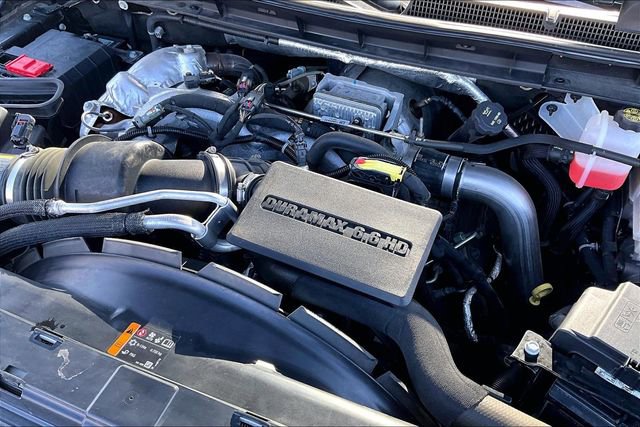 Used 2022 GMC Sierra 3500 Denali w/ Denali Black Diamond Edition image 31