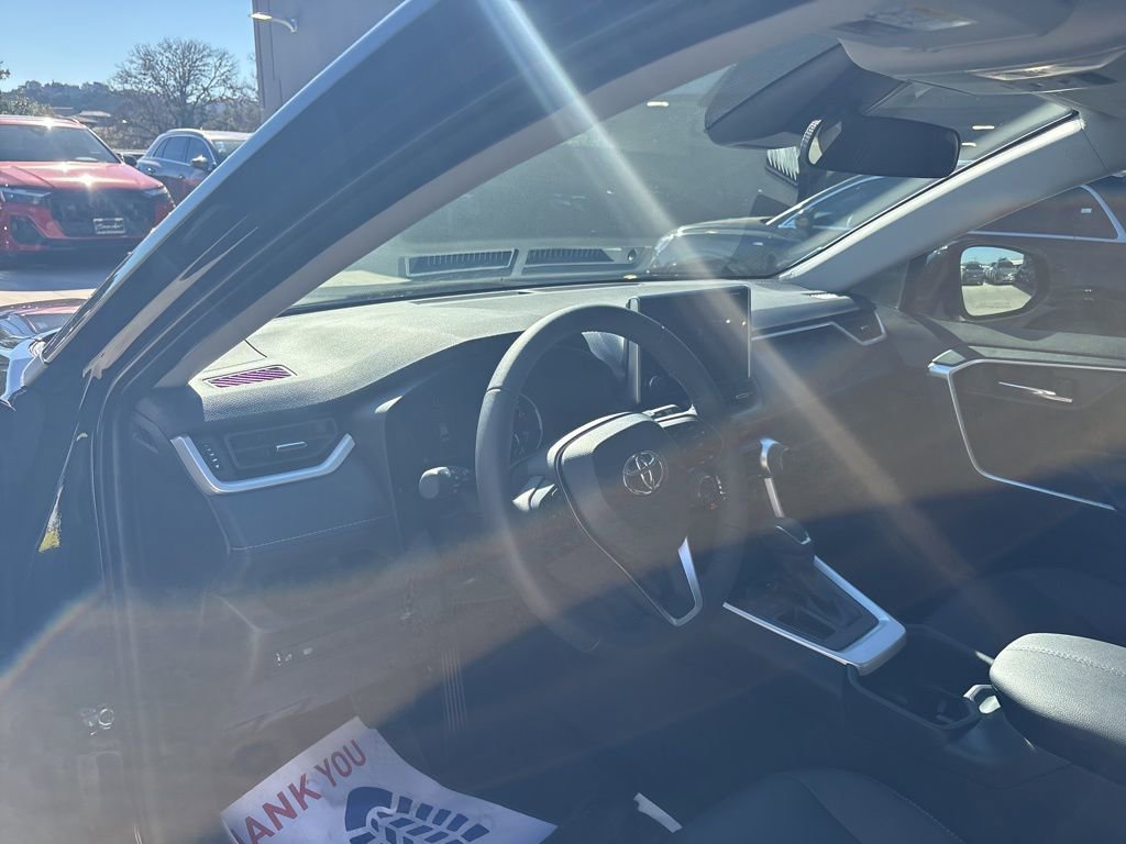 Used 2025 Toyota RAV4 XLE Premium image 12