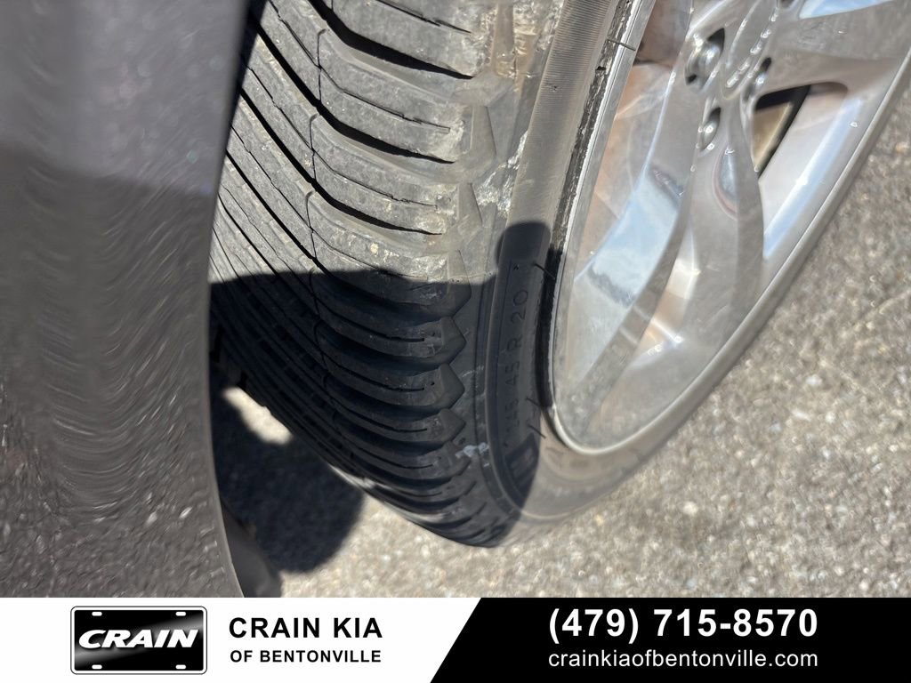 Used 2013 Dodge Challenger SXT w/ Super Sport Group image 11