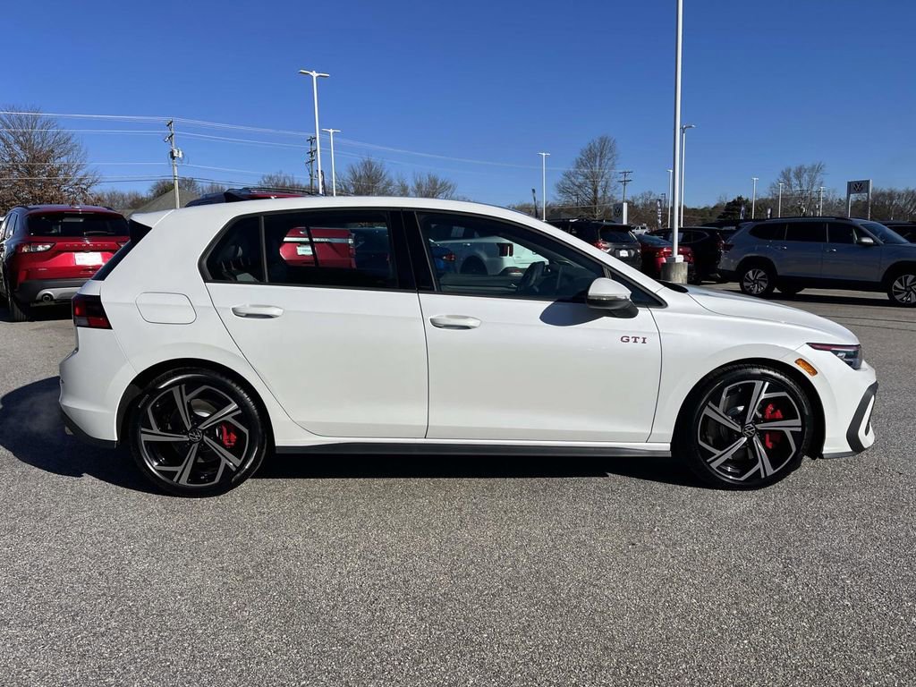 New 2026 Volkswagen GTI SE FWD image 2