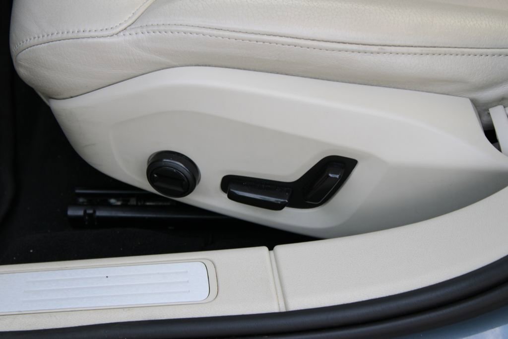 Used 2024 Volvo S60 B5 Plus image 16