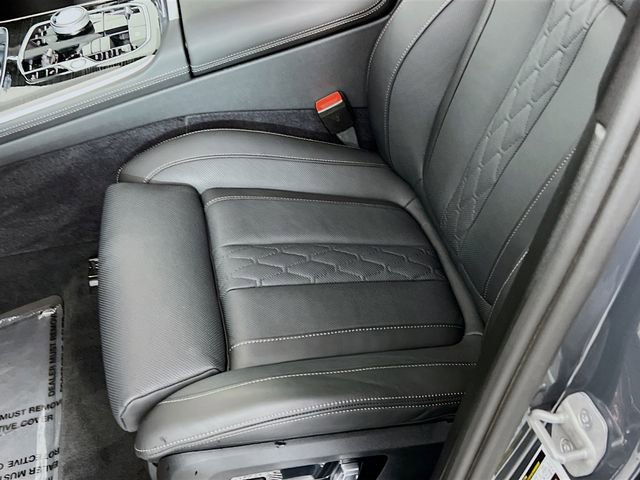 Used 2025 BMW X7 M60i image 20