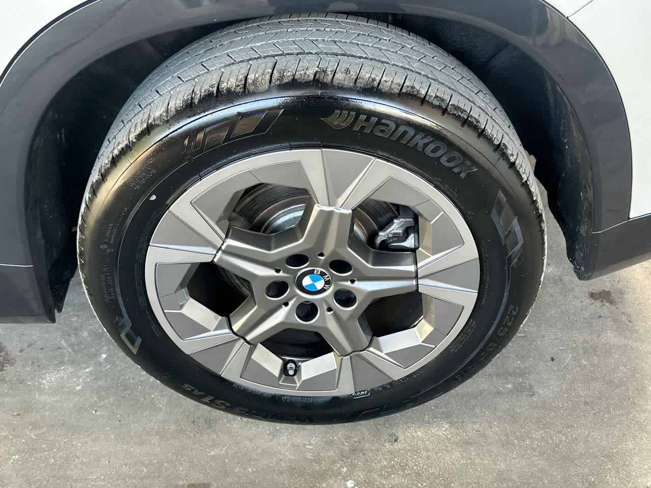 Used 2026 BMW X1 xDrive28i AWD/4WD image 11