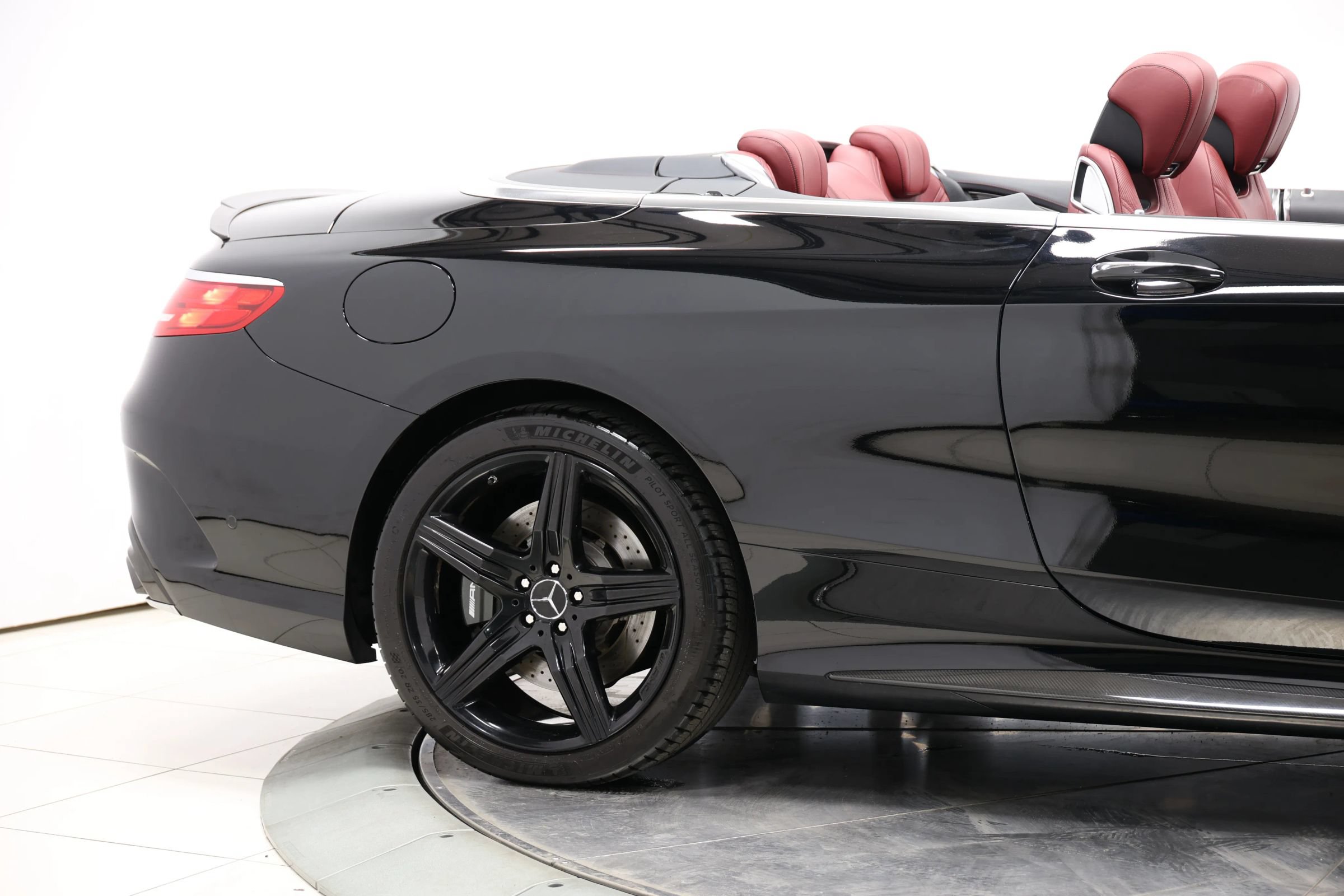Used 2017 Mercedes-Benz S 63 AMG 4MATIC Cabriolet w/ Carbon Fiber Package image 68