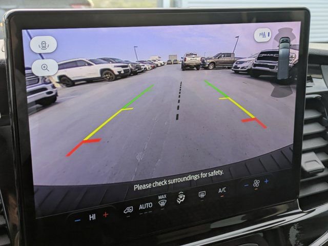 Used 2024 Ford Transit 350 XLT image 18