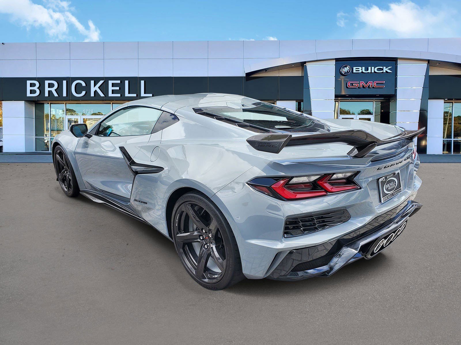 Used 2024 Chevrolet Corvette Z06 w/ Z07 Performance Package RWD image 4