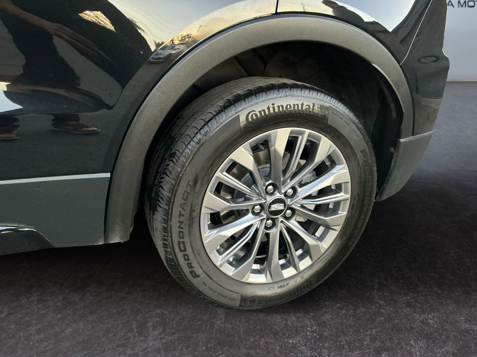 Used 2024 Cadillac XT4 Premium Luxury image 10