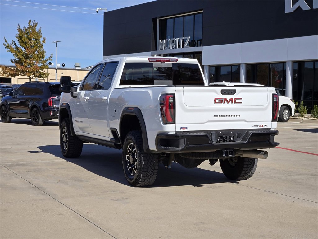 Used 2025 GMC Sierra 2500 AT4X image 3
