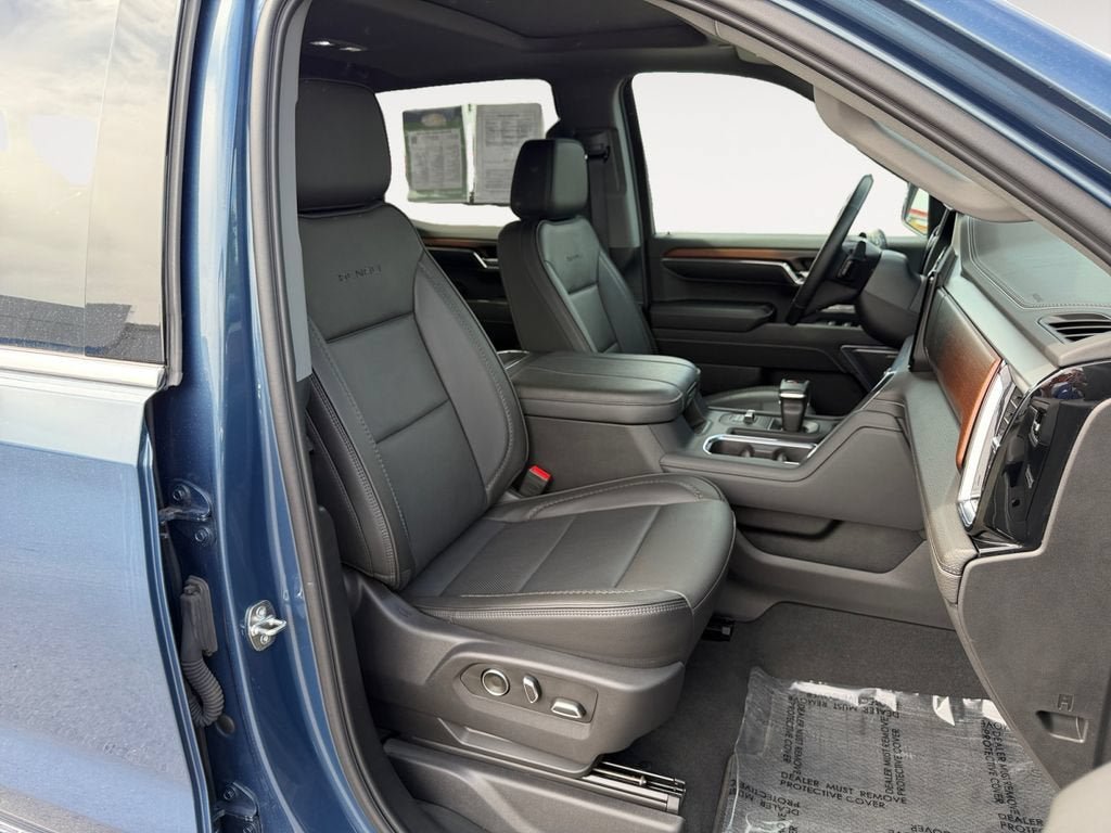 Used 2024 GMC Sierra 1500 Denali AWD/4WD image 24