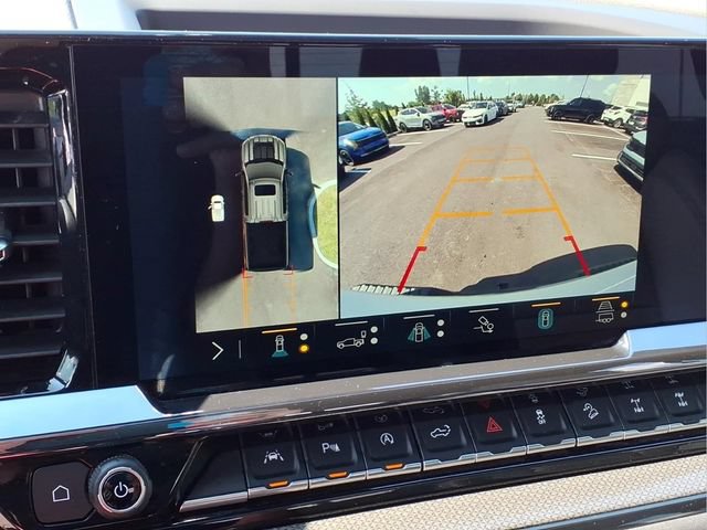 Used 2023 Chevrolet Silverado 1500 ZR2 w/ Technology Package AWD/4WD image 10