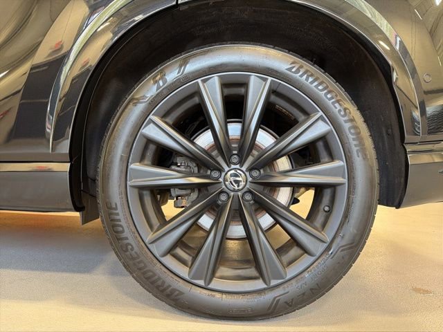 Used 2023 Lexus RX 500h F Sport w/ Accessory Package (K3) AWD/4WD image 38