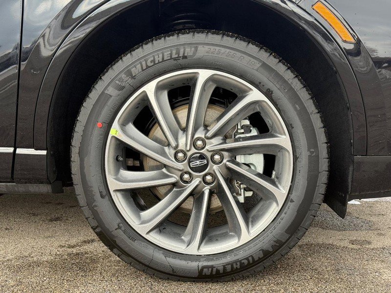 New 2026 Lincoln Corsair Grand Touring image 4