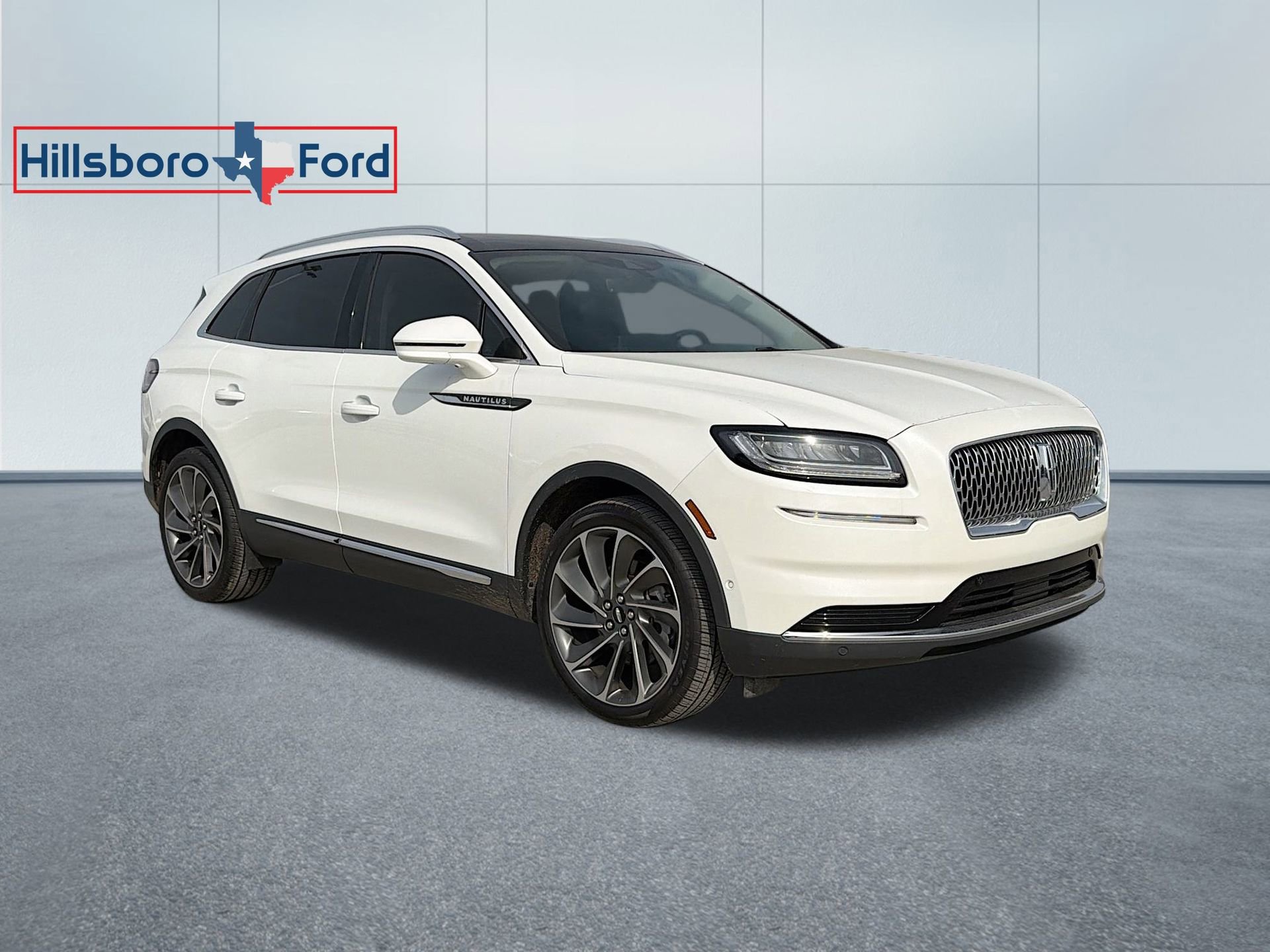 Used 2021 Lincoln Nautilus Reserve w/ Equipment Group 201A image 4