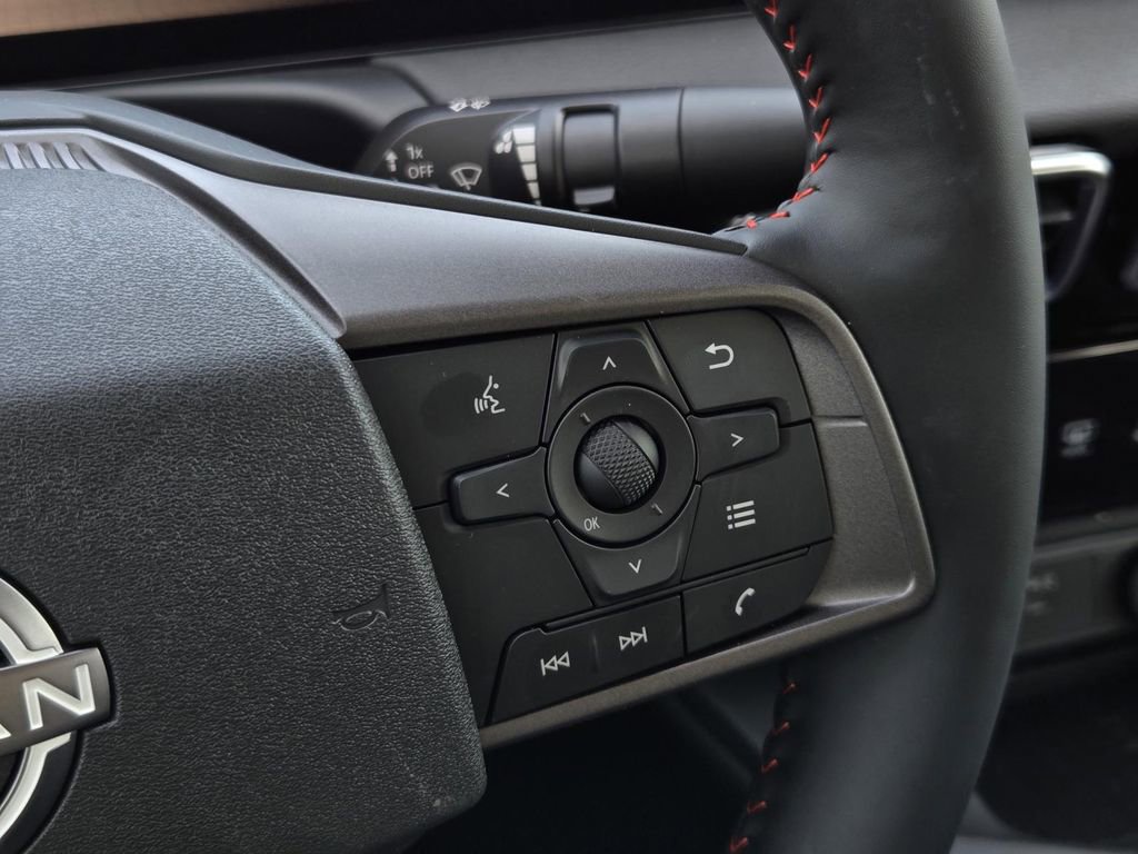 New 2026 Nissan Sentra SR w/ SR Premium Package FWD image 26