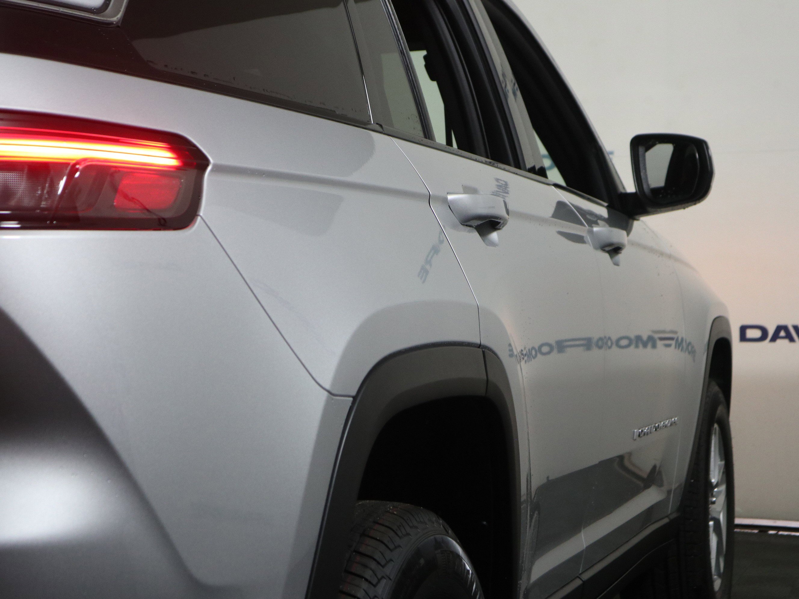 New 2026 Jeep Grand Cherokee Laredo X AWD/4WD image 5
