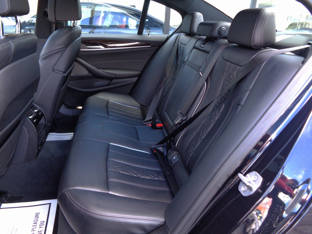 Used 2022 BMW 530i xDrive 530i xDrive Sedan w/ M Sport Package image 18