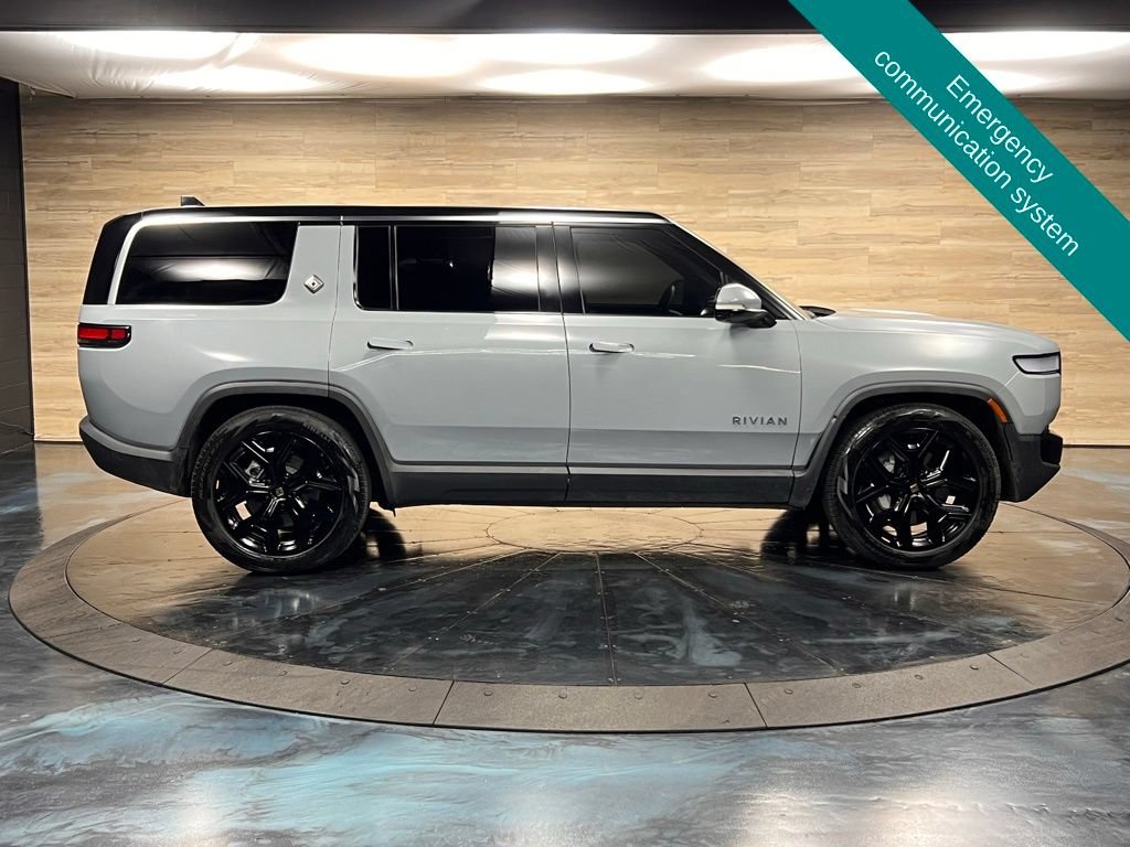 Used 2024 Rivian R1S Adventure AWD/4WD image 11