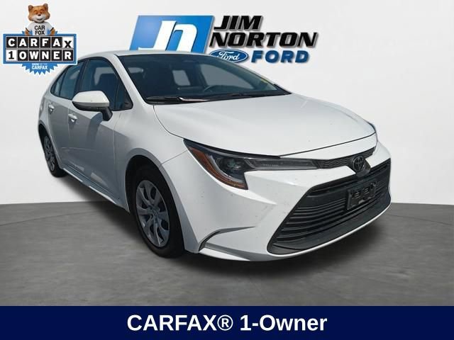 Used 2024 Toyota Corolla LE FWD image 1