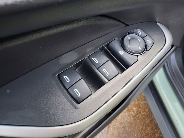 Certified 2024 Chevrolet Trax RS w/ Sunroof Package image 17