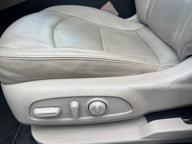 Used 2020 Buick Enclave Essence AWD/4WD image 24