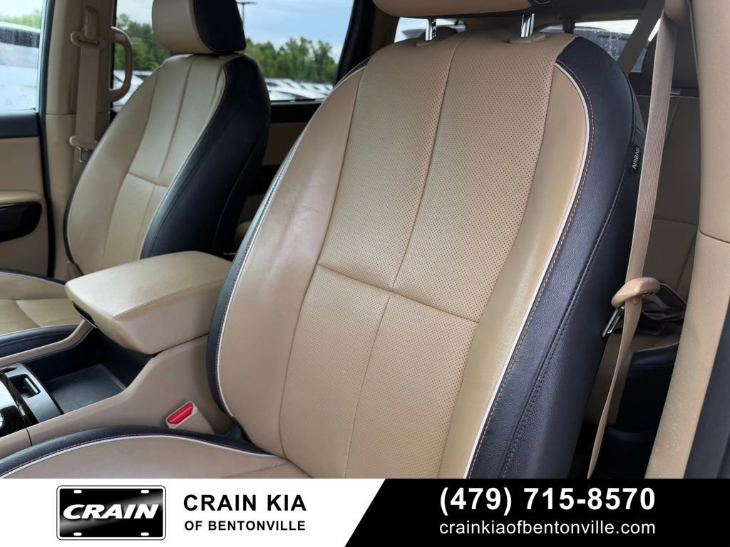 Used 2016 Kia Sedona EX FWD image 24