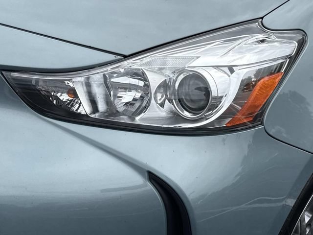 Used 2017 Toyota Prius V Four FWD image 11