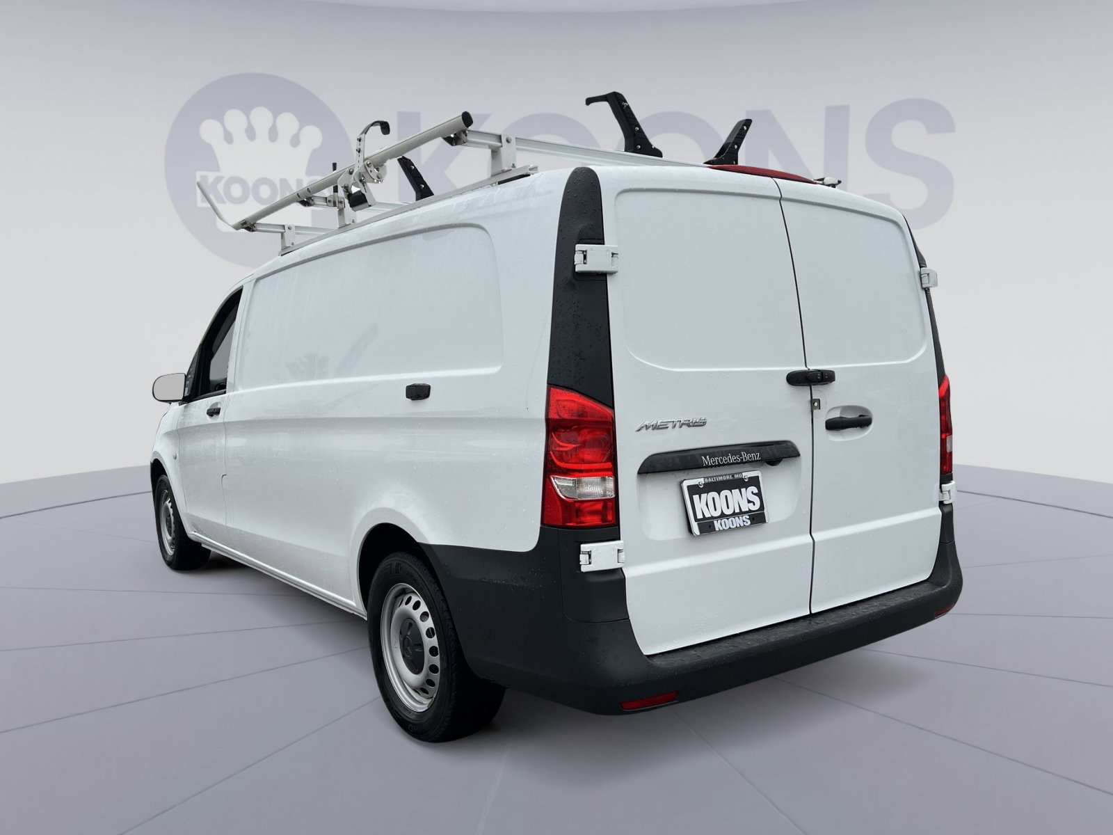 Used 2023 Mercedes-Benz Metris image 4