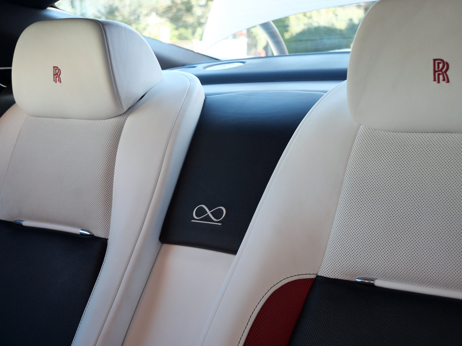 Certified 2021 Rolls-Royce Wraith w/ Rolls-Royce Signature Package RWD image 30