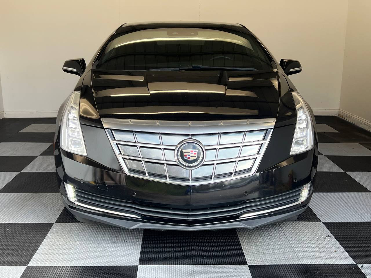 Used 2014 Cadillac ELR w/ Luxury Package image 2