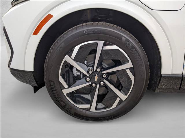 New 2025 Chevrolet Equinox EV LT FWD image 9