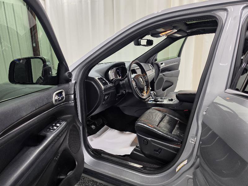 Used 2018 Jeep Grand Cherokee Limited w/ Luxury Group II image 11