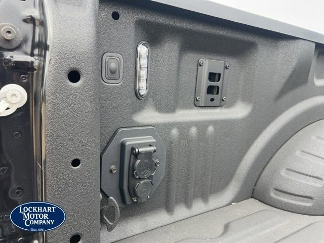New 2025 Ford F250 XLT w/ Black Appearance Package image 25