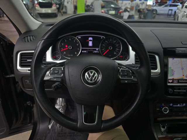 Used 2012 Volkswagen Touareg VR6 AWD/4WD image 23