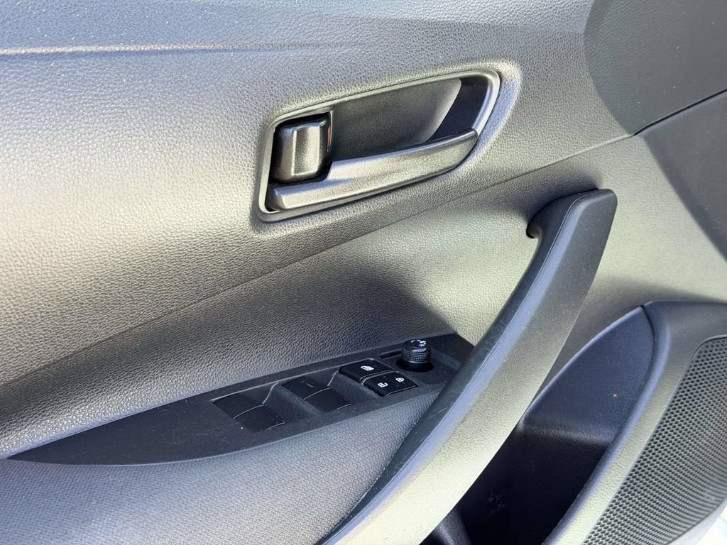 Used 2023 Toyota Corolla LE FWD image 13