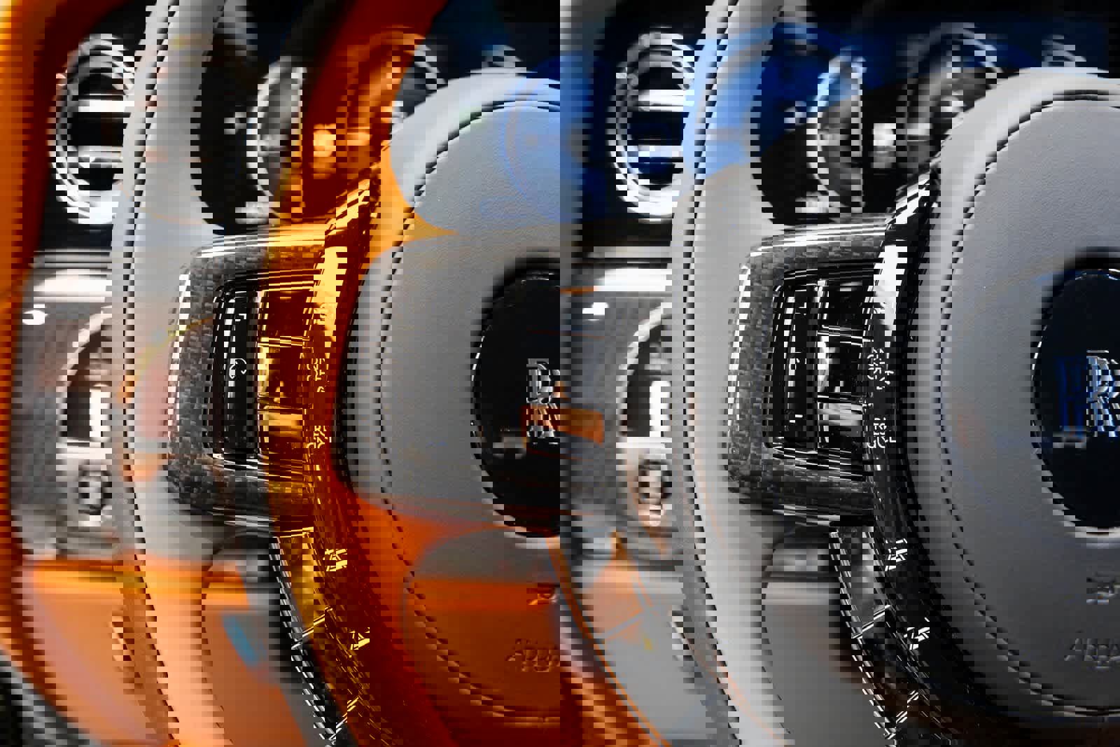 New 2026 Rolls-Royce Cullinan Black Badge image 20