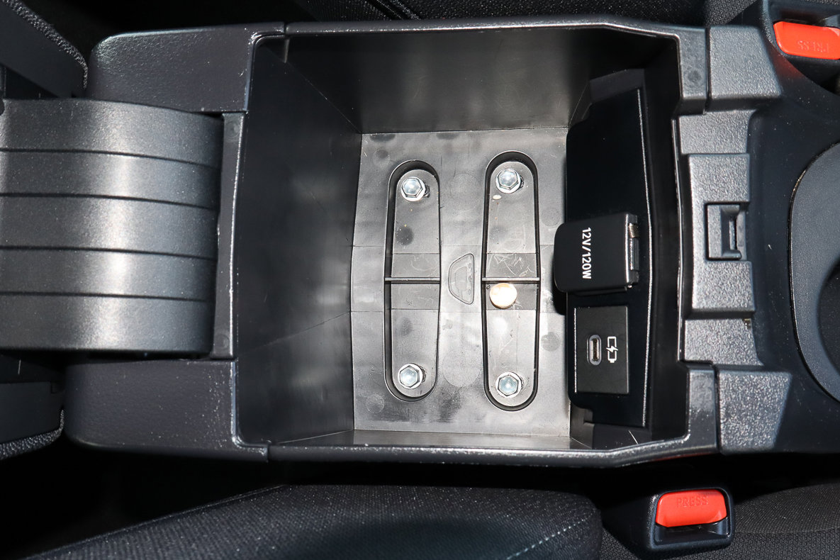 Used 2025 Toyota Corolla LE FWD image 22