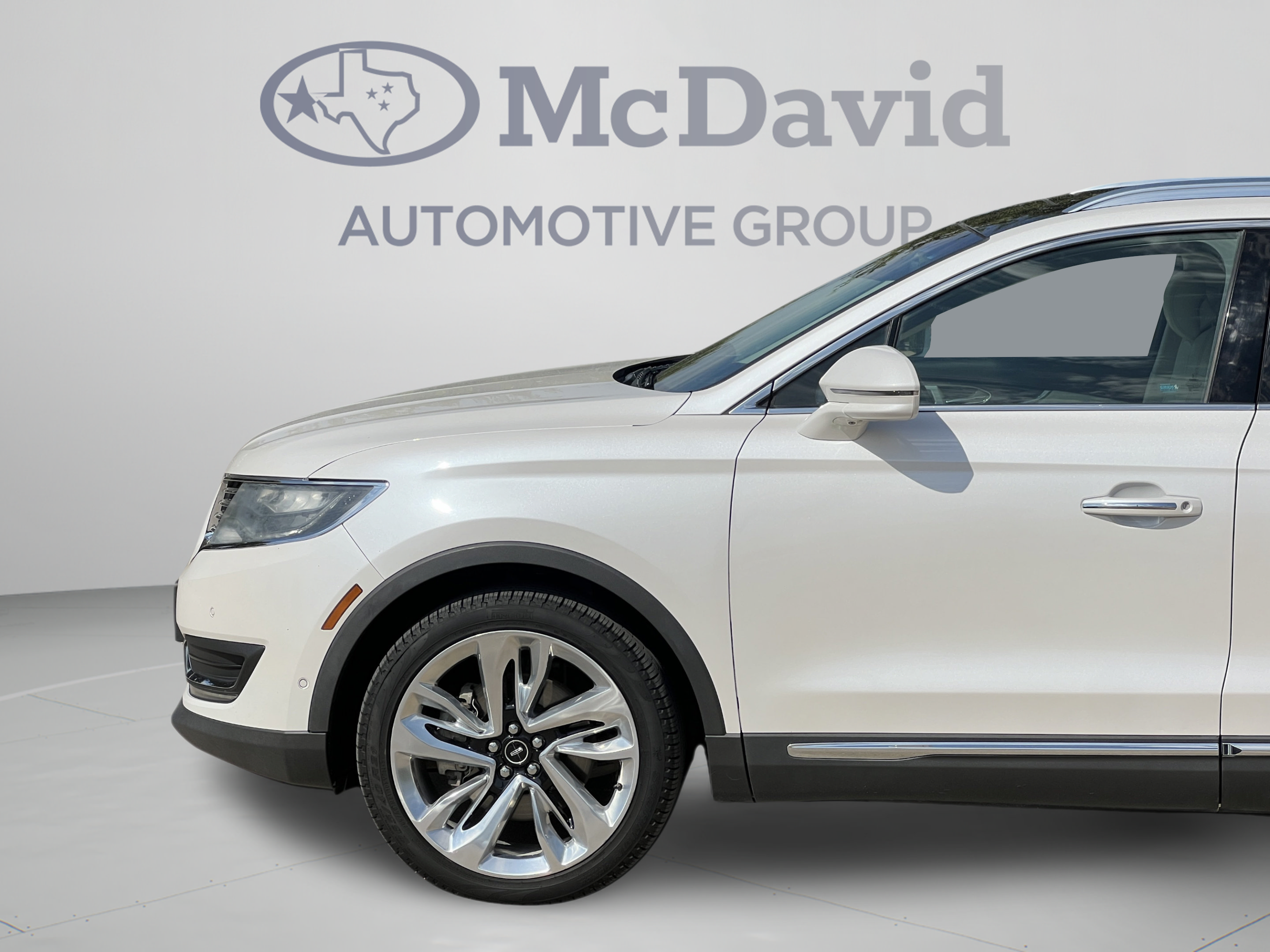Used 2017 Lincoln MKX Black Label w/ Driver Assistance Package AWD/4WD image 29