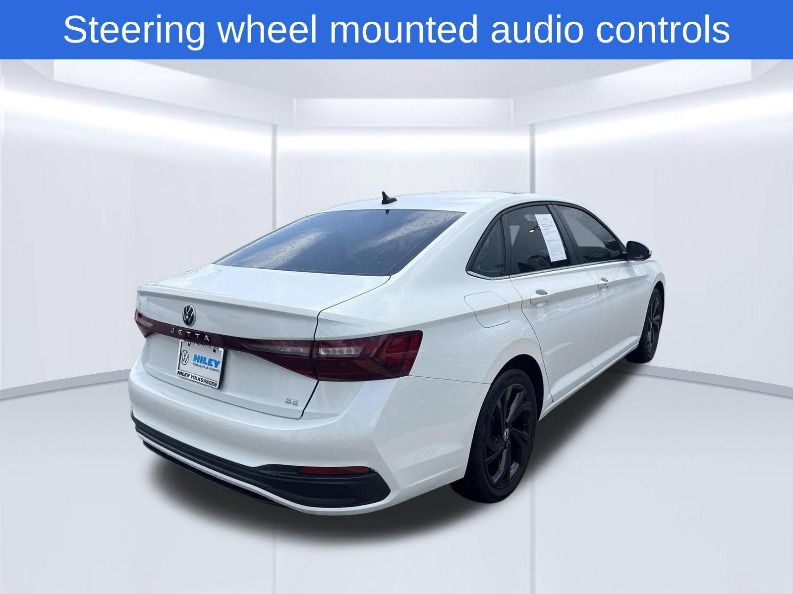 Certified 2025 Volkswagen Jetta SE FWD image 5