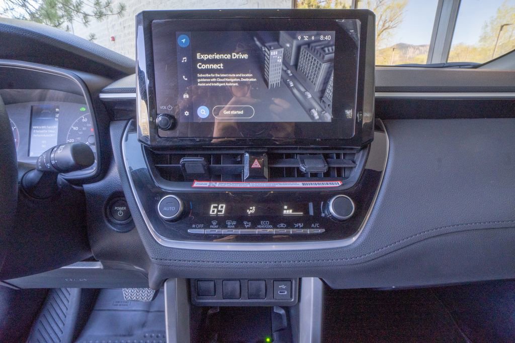 Used 2025 Toyota Corolla Cross AWD Hybrid image 11