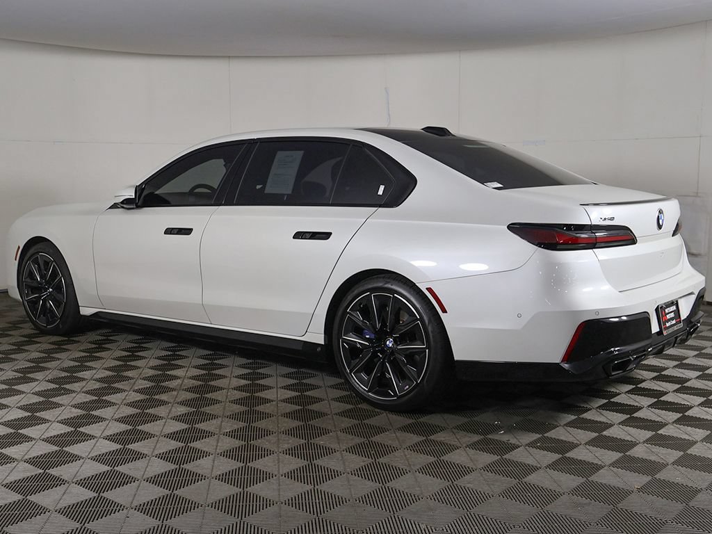 Used 2023 BMW 760i xDrive AWD/4WD image 14