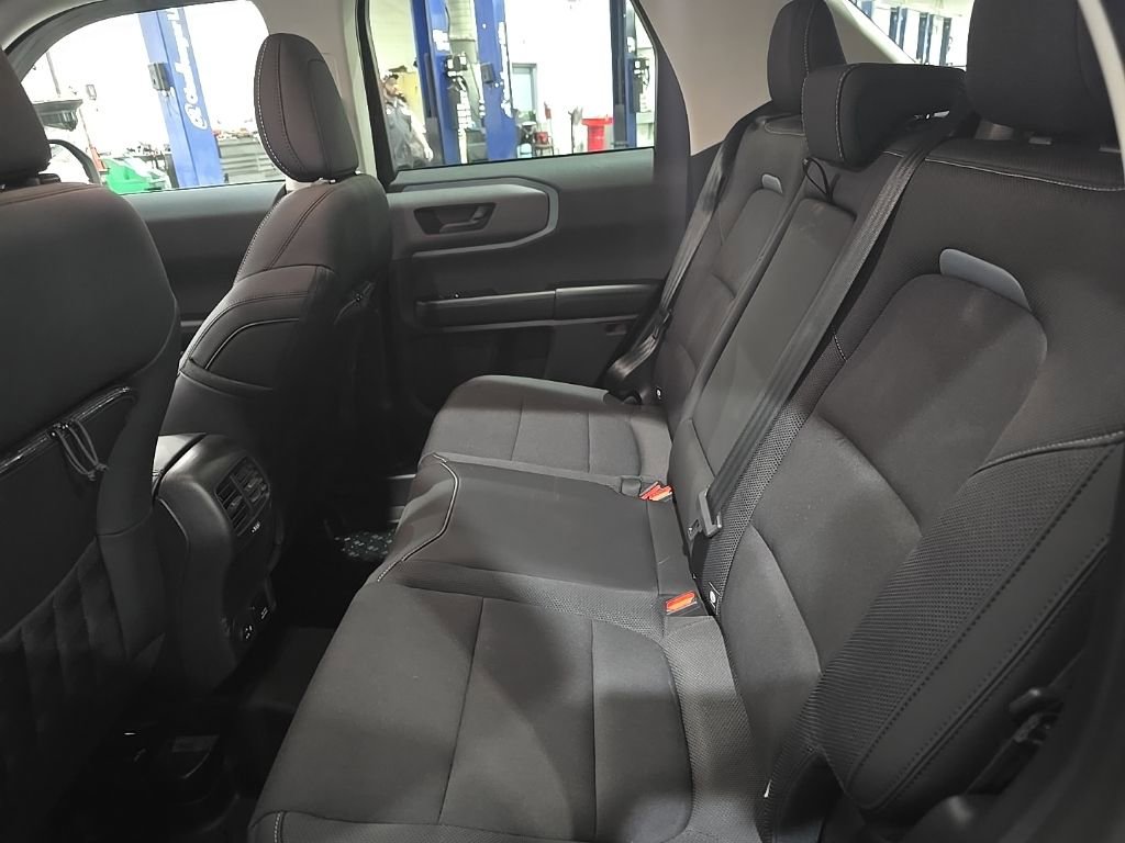 Used 2022 Ford Bronco Sport Badlands image 15