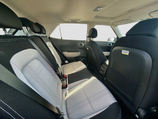 New 2026 Hyundai Venue SEL FWD image 27