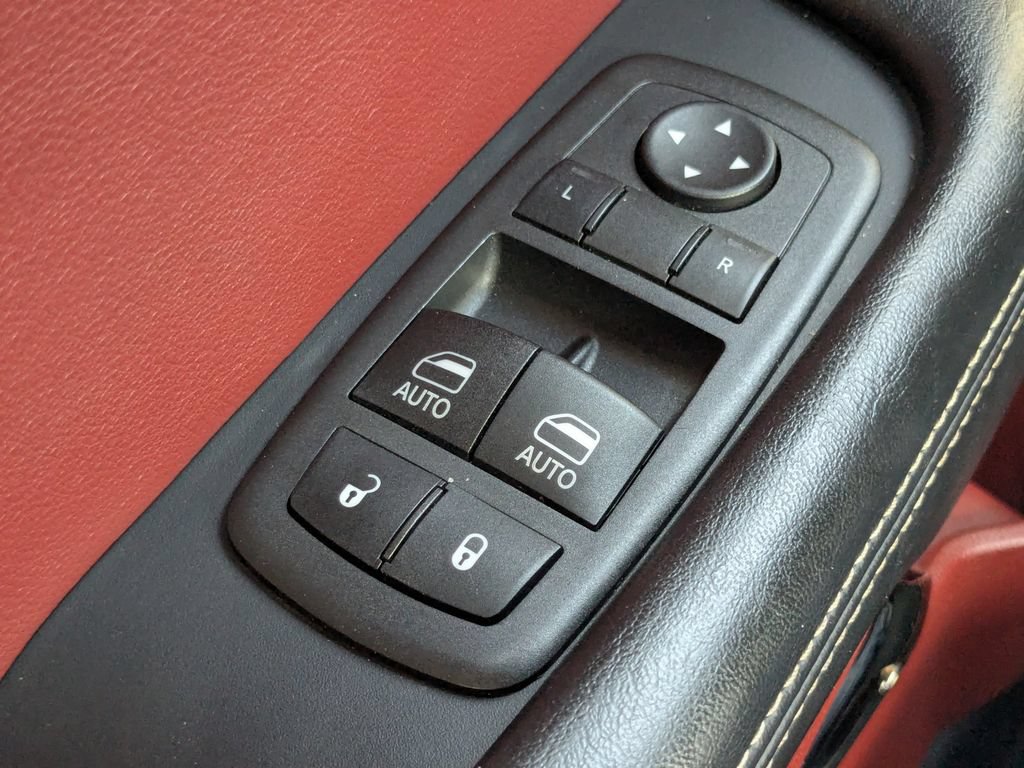 Used 2022 Dodge Challenger SRT Hellcat RWD image 34