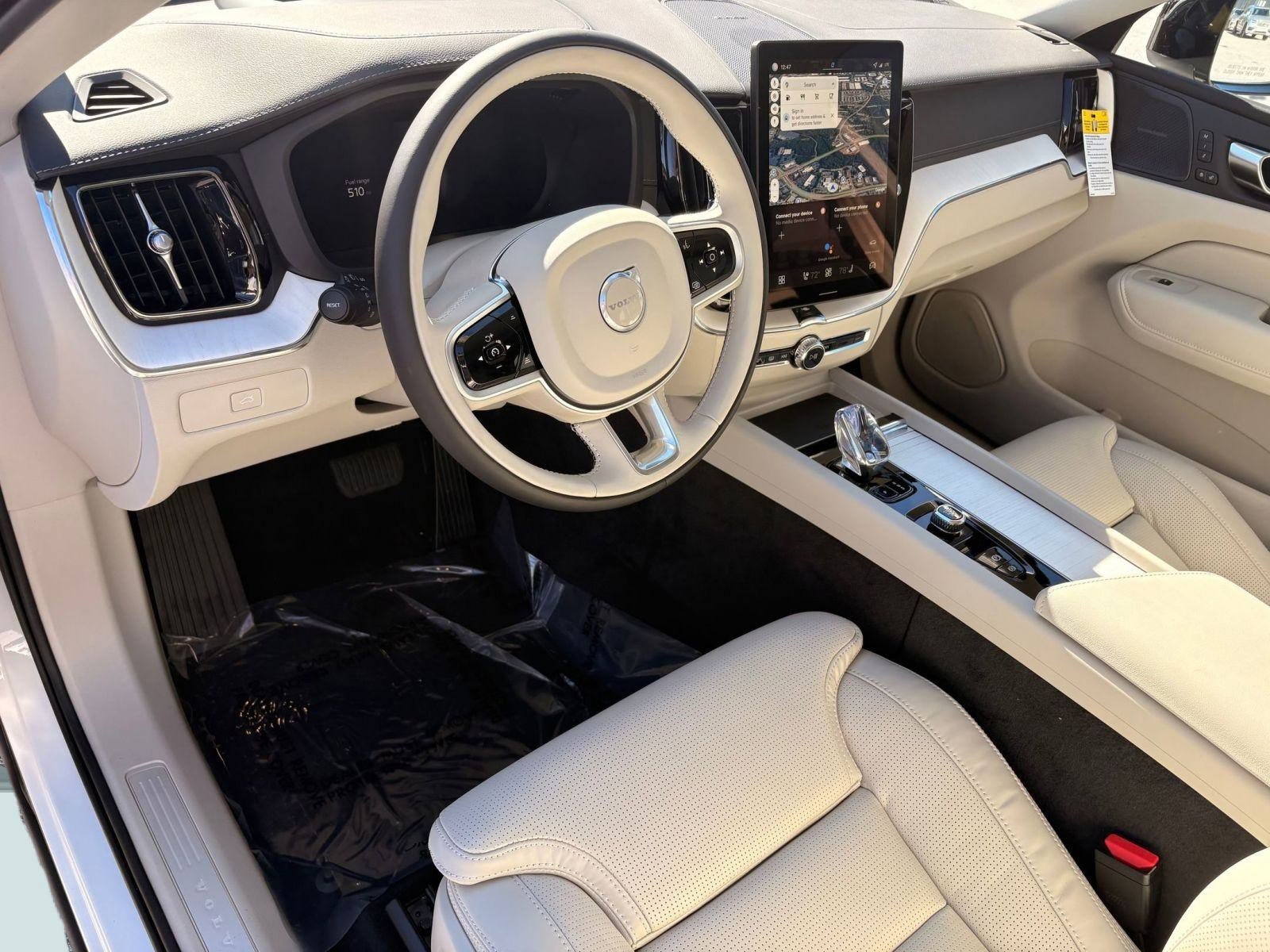 New 2026 Volvo XC60 B5 Ultra w/ Climate Package image 4