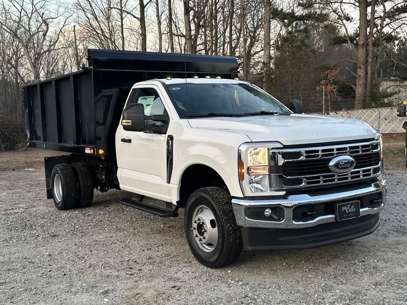 New 2025 Ford F350 XL w/ XL Chrome Package AWD/4WD image 1
