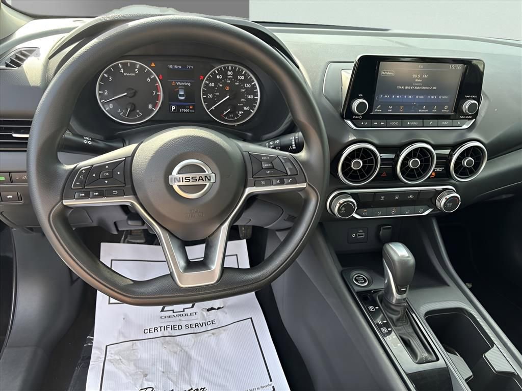 Used 2022 Nissan Sentra S image 3
