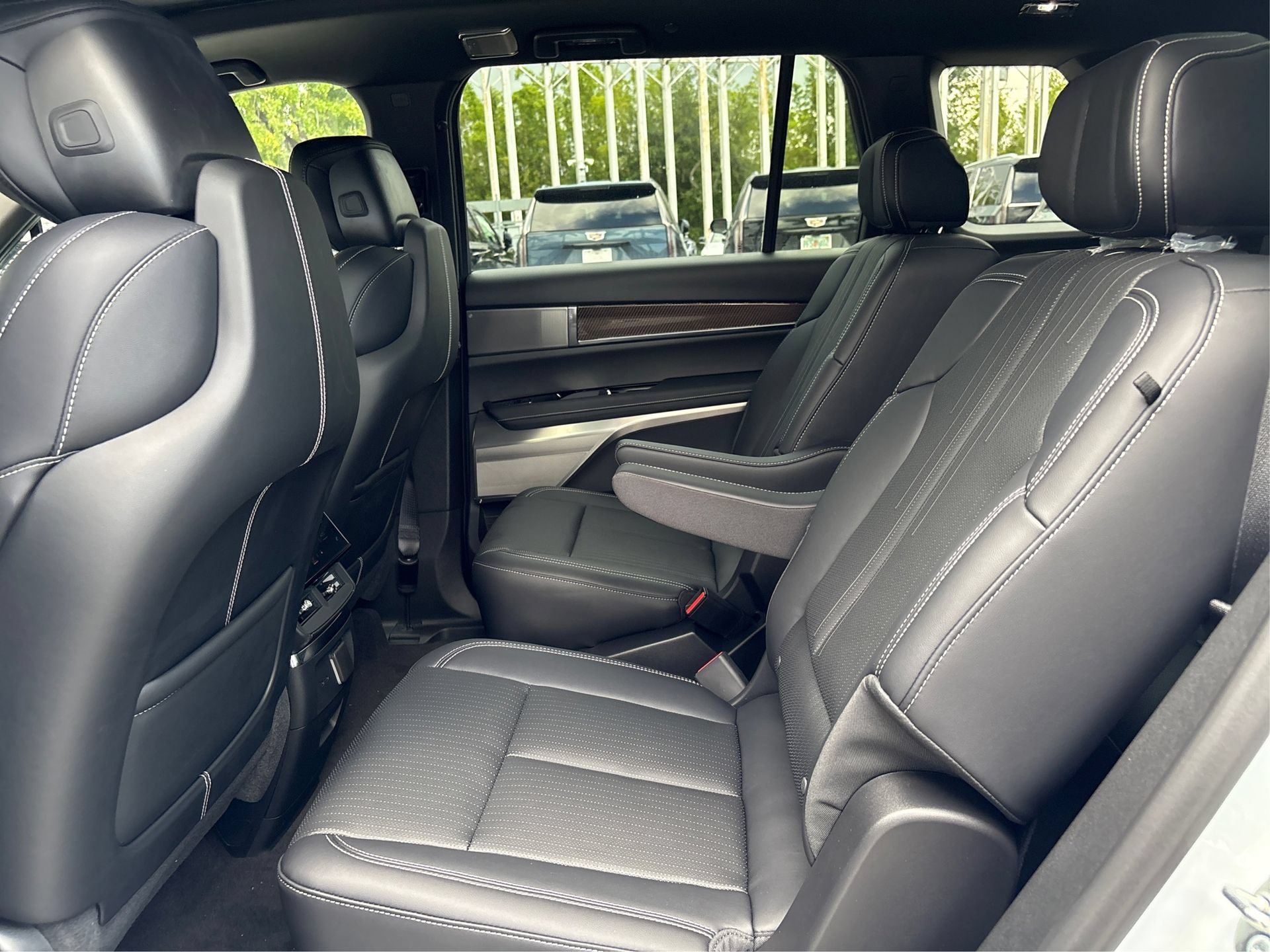 New 2027 Cadillac Vistiq Sport AWD/4WD image 10