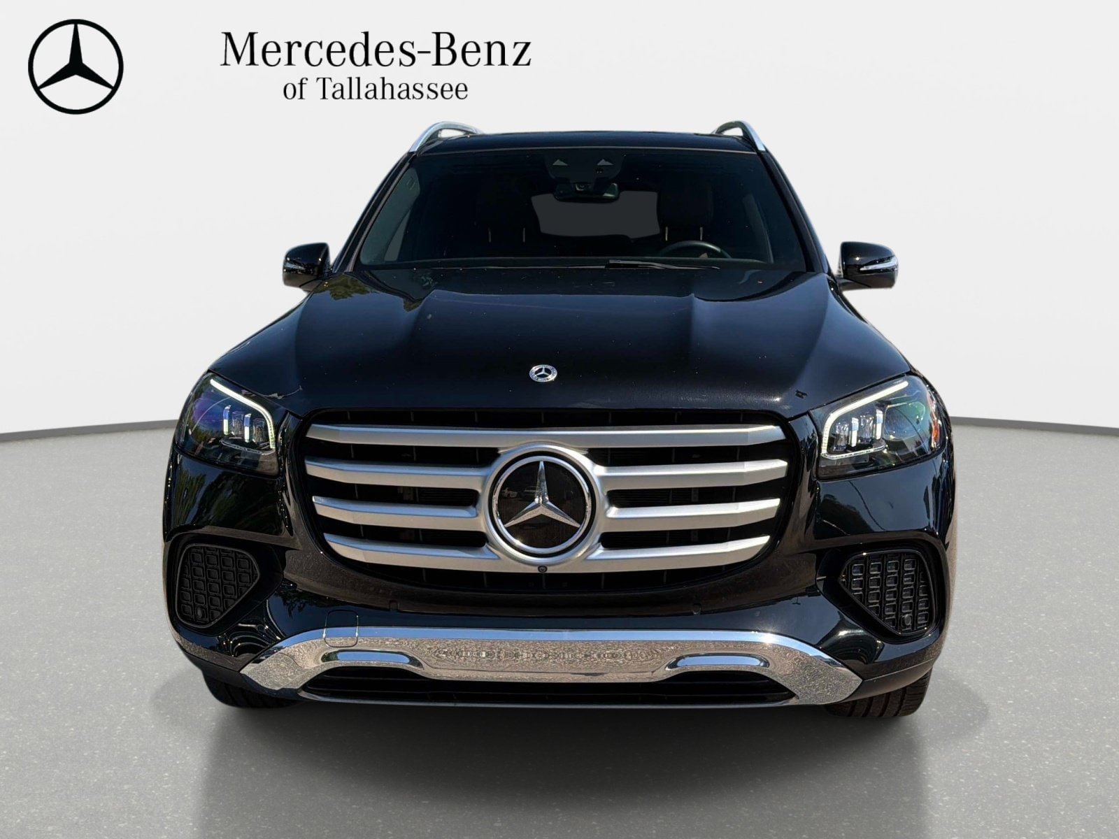 Used 2024 Mercedes-Benz GLS 450 4MATIC image 2