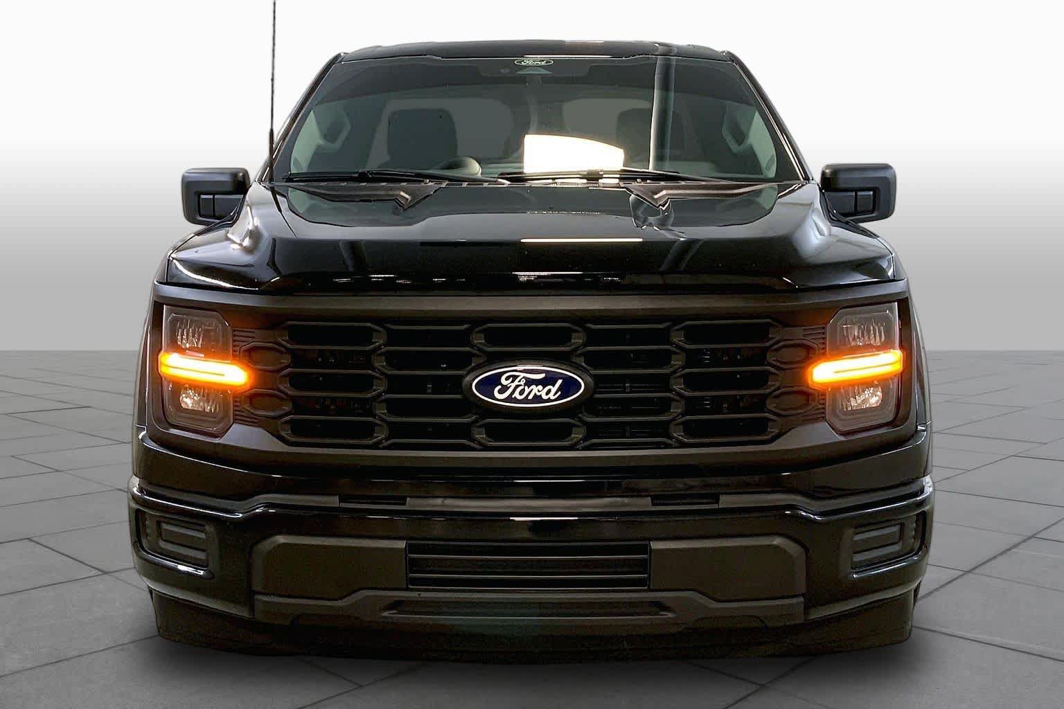 Used 2024 Ford F150 XL RWD image 3