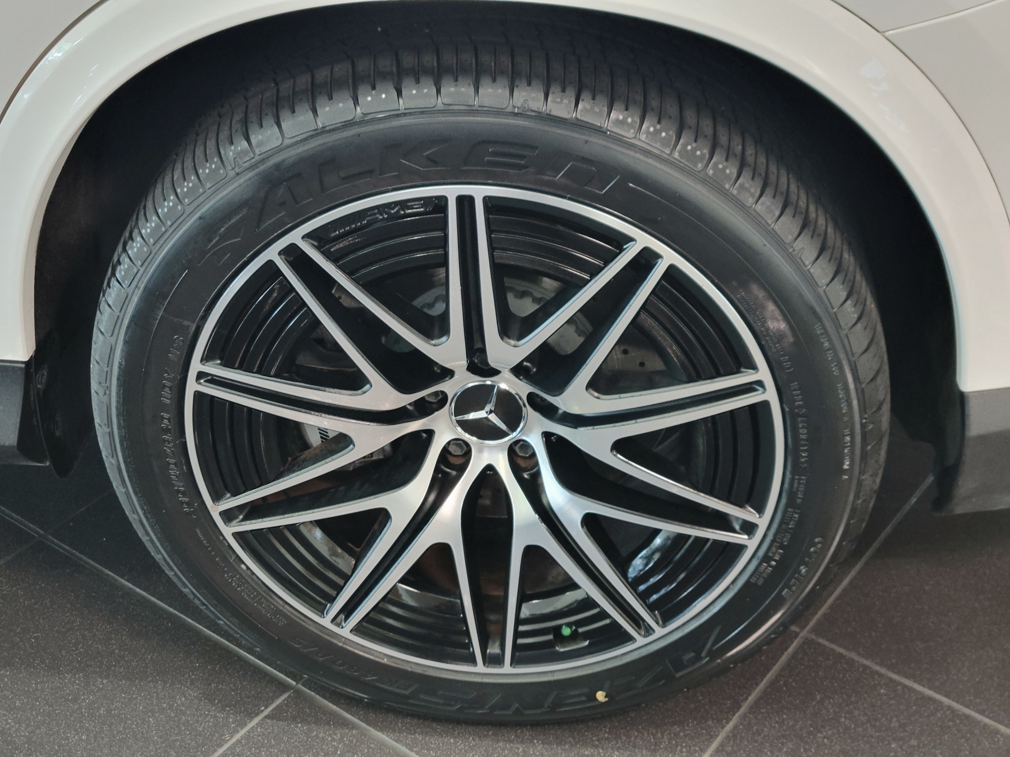 Used 2025 Mercedes-Benz GLC 43 AMG 4MATIC image 6